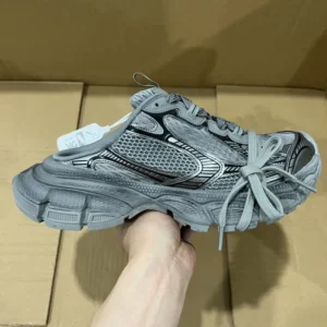 OK Batch Balenciaga 3XL, "OK"OK version! Balenciaga 3XL Half Towed Charcoal Grey