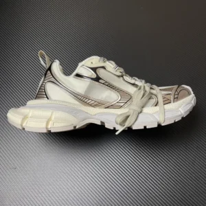 OK Batch Balenciaga 3XL, "OK"OK version! Balenciaga 3XL Champagne Golden Cicada Wings!