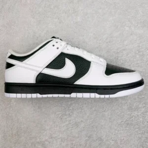 AS Batch DUNK, "AS" - "FD9064-011"This is the DUNK reversal black and white panda from the Southeast Asian