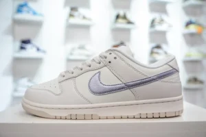 NEW VT Batch DUNK, "NEWVT" - "DX5930-100"DUNK