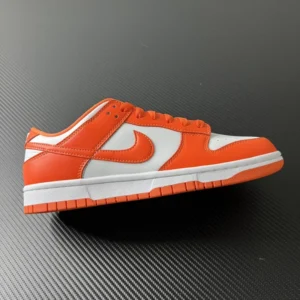 VT Batch DUNK, "VT" - "CU1726-101"Dunk