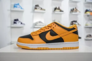 NEW VT Batch DUNK, "NEWVT" - "DD1391-004"DUNK