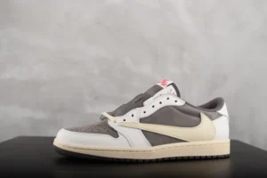 AIR JORDAN 1, "OG" - "DM7866-162" Travis Scott x Jordan Air Jordan 1 Low OG SP “Sail andRidgerock”