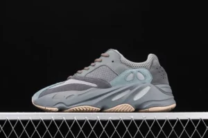 Yeezy 700, "FC" - "    FW2499" Coconut 700 First Generation Grey!
