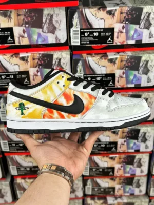 AY Batch DUNK, "AY" - "BQ6832-101"