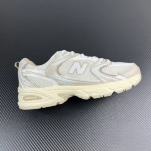 DT Batch New Balance 530, "DT" - "MR530AA" New Balance 530 beige!