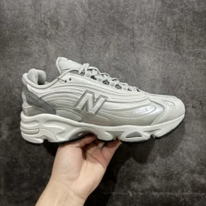 DT Batch New Balance 1000, "DT" - "M1000AL1"