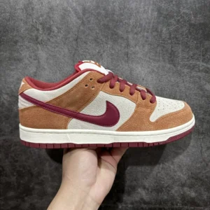 AY Batch DUNK, "AY" - "BQ6817-202"