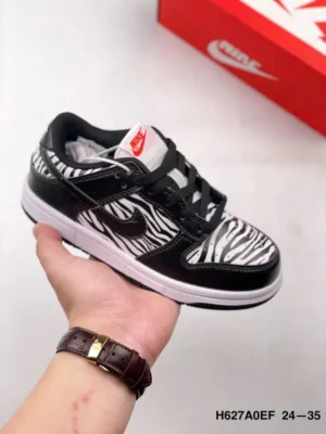 Children DUNK, "DK"