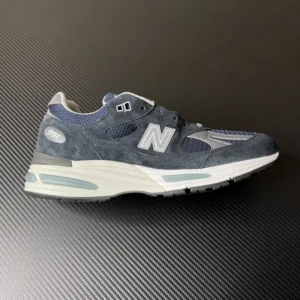 ZC New Balance NB991v2, "ZC" - " U991NV2"New Balance 991V2 Navy Blue!