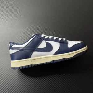 AS Batch DUNK, "AS" - "DD1503-115"This is DUNK Navy Blue from the AS batch