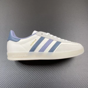 AD Sambas, "XC" - "IG1643"Sambami white and Tibetan green