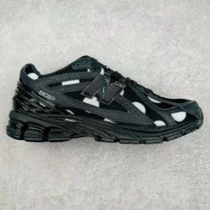 M Batch New Balance 1906, " M " -  " M1906RPB " New Balance 1906 Black Mesh!
