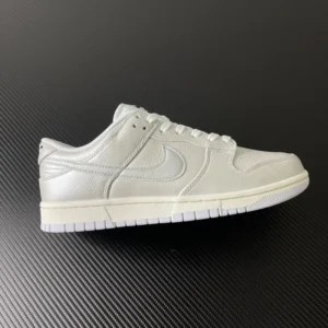 GT BatchDUNK, "GT" Nike Dunk Low”Metallic Silver”