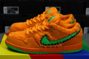 OG Batch DUNK, "OG" - "CJ5378-800"