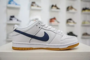 AY Batch DUNK, "AY" - "CZ2249-100"