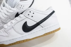 NEW VT Batch DUNK, "NEWVT" - " CD2563-100"DUNK