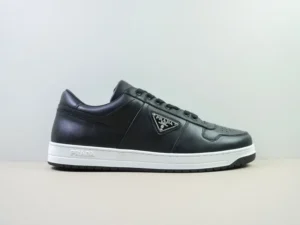 PT Batch PRADA, "PT"