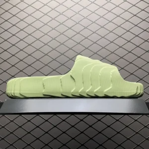 ADILETTE 22, "GX6946"
