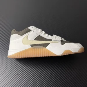 PK TS 7.0 Velcro, " PK " -  " FZ8117-100 " TS brand new Velcro white brown mocha shoe box with damaged buckle 30