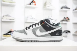 NEW VT Batch DUNK, "NEWVT" - "CV1659-001"DUNK