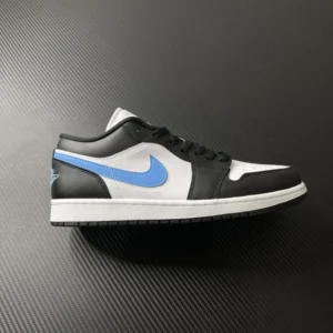 AIR JORDAN 1, "DT" - " DC0774-041"Air Jordan 1 low “university blue”