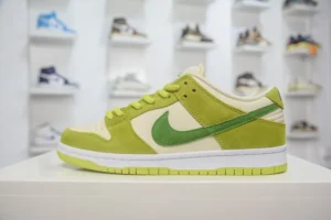 NEW VT Batch DUNK, "NEWVT" - "DM0807-300"DUNK