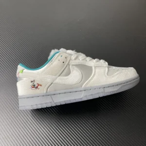 GT BatchDUNK, "GT" - "DO2326-001"Dunk Low