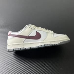 Z Batch DUNK, "Z" -  "DX5930-001"Nike Dunk Low