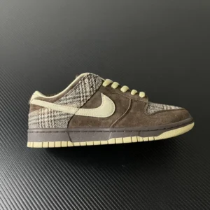 GT BatchDUNK, "GT" - "304292-223"GTNike Dunk SB Low Tweed