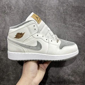 AIR JORDAN 1, "DT" -  "FB9899-100"Air Jordan AJ1Mid mid top velvet beige