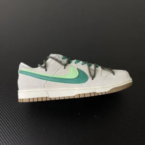 GT BatchDUNK, "GT" - "DO9457-100"GTNike Dunk Low se”85”k999 swoosh