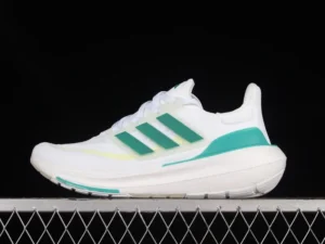 WM Batch UB, "" - " HQ6350" Ad Ultra Boost Light 23 UB9.0