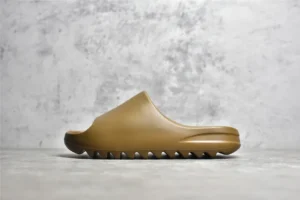 LW Batch adidas originals Yeezy, "LW" -  "FV8425"adidas originals Yeezy Slide  Brown