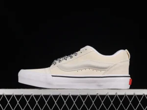 vans Bread shoes, "42" - "VN0007QDQJM"Vans bread shoes are all white