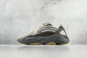 Yeezy 700, " S2 " -  " FU7914 " Coconut 700V2 volcanic ash!