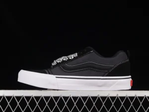 vans Bread shoes, "41" - "VN0007QDBA5"Vans bread shoes black and white