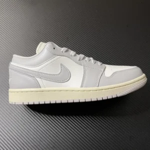 AIR JORDAN 1, "DT" - "DC0774-103"