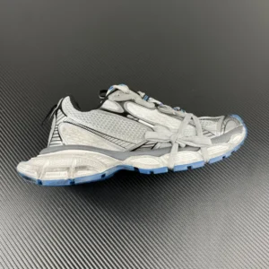 ZC Batch Balenciaga 3XL, "ZC" - "734734W3XL51214"ZC Version Balenciaga 3XL vintage white and blue!
