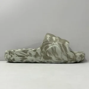 ADILETTE 22, "HP6517"