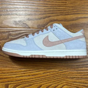 VT Batch DUNK, "VT" - "DH7577-001"Dunk