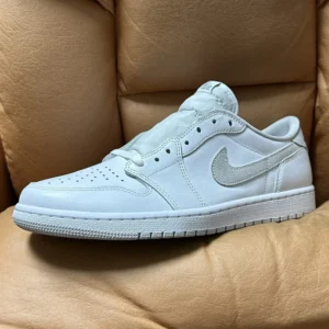 AIR JORDAN 1, "LJR" - " CZ0790-100 "AJ1 low help gray white! Item number CZ0790-100!