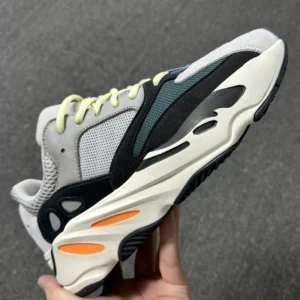 Yeezy 700, "FC" - " B75571"Coconut 700 first generation original color!
