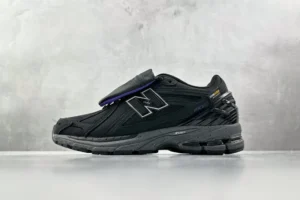 DT Batch New Balance 1906, "DT" - "1906ROC"