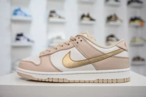 NEW VT Batch DUNK, "NEWVT" - "DX5930-001"DUNK