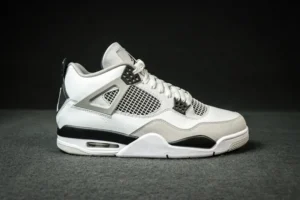 AIR JORDAN 4, "GX" - "DH6927-111"  lordan Air Jordan 4 retro “military black”