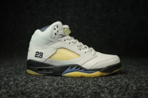 AIR JORDAN 5, " OG " -  " FZ5758-004 " AJ5 AMM white!