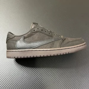 AIR JORDAN 1, "LJR" - "DM7866-202"