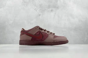 AY Batch DUNK, "AY" - "FN0619-600"
