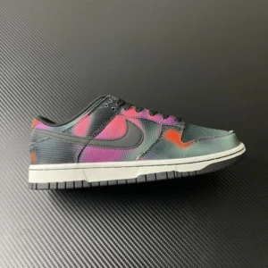 GT BatchDUNK, "GT" - "DM0108-002"GTNike Dunk Low etro PRM“graffiti”
